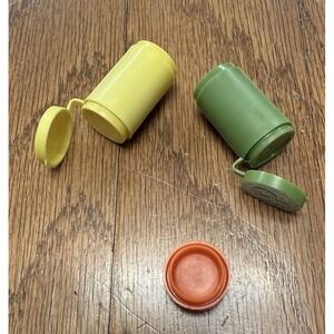 Vintage‎ Tube Flip Top Salt Pepper Shakers Green Yellow Orange Kitchen Milmour